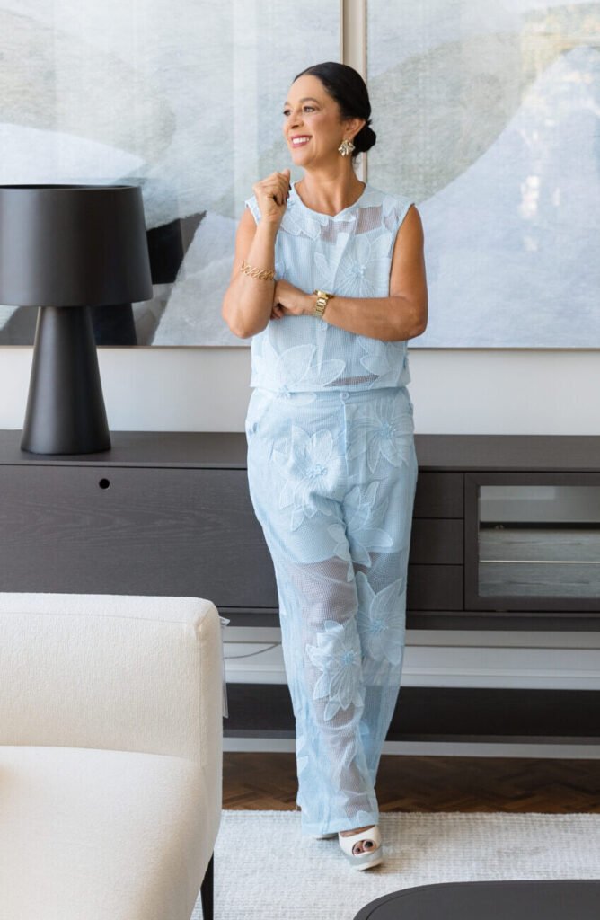 Leia 34 scaled e1764176684597